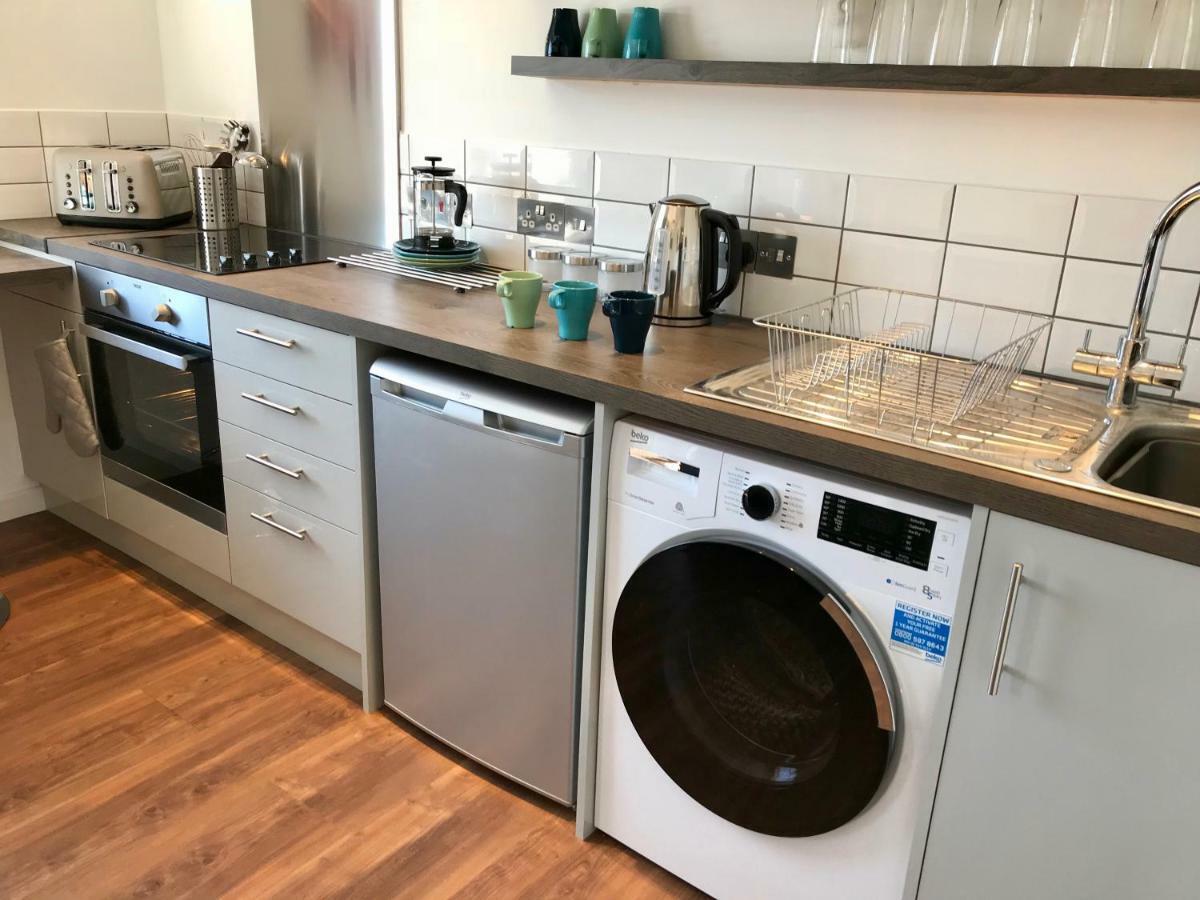 Upper Highview - Self Catering Apartment, Fpventures Stroud Stroud  Εξωτερικό φωτογραφία